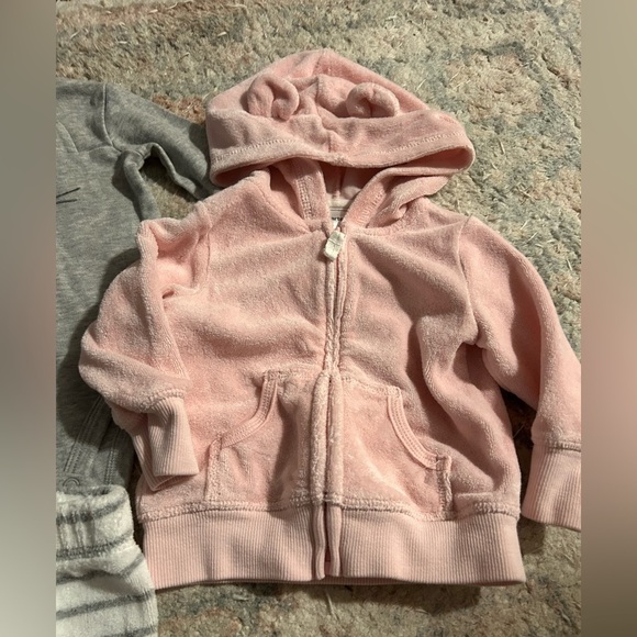 Carters 6 month girls outfit - Picture 2 of 6